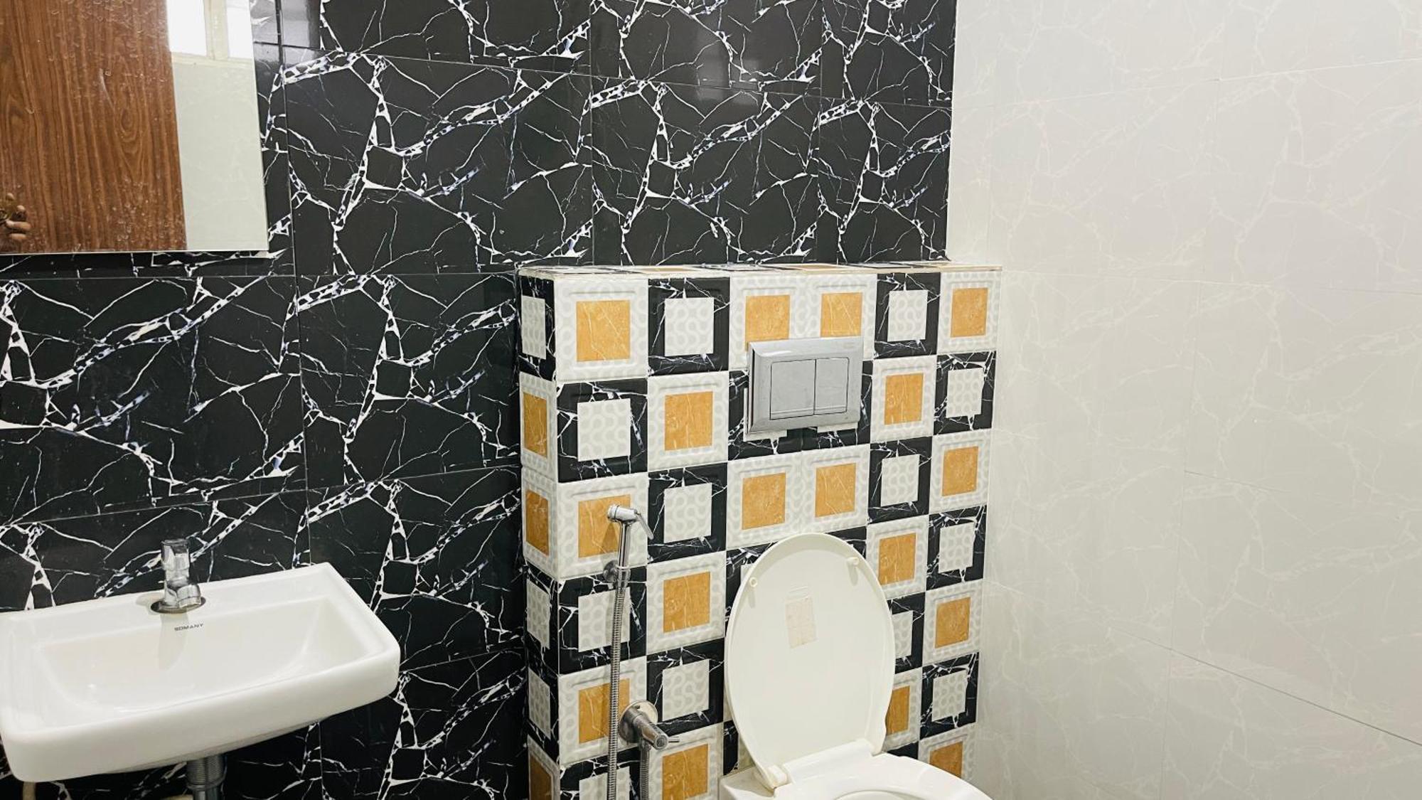 Rajamandiram 3Bhk Ac Apartment In Trivandrum Central Thiruvananthapuram Dış mekan fotoğraf